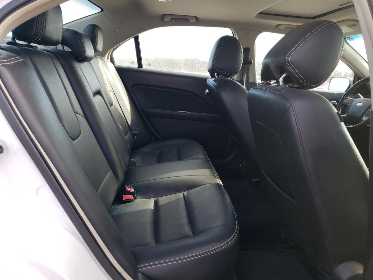 2012 Ford Fusion - Image 10