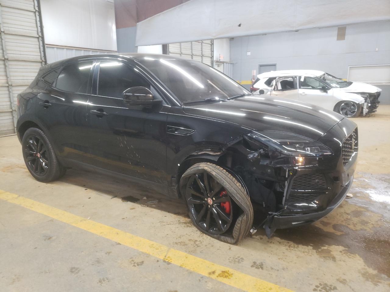 2021 Jaguar E-Pace - Image 4