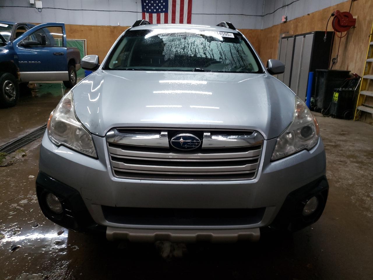 2014 Subaru Outback - Image 5