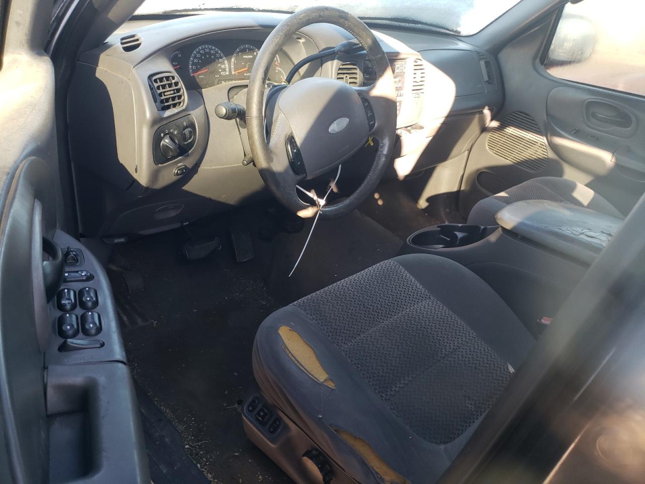 2002 Ford F-150 - Image 8