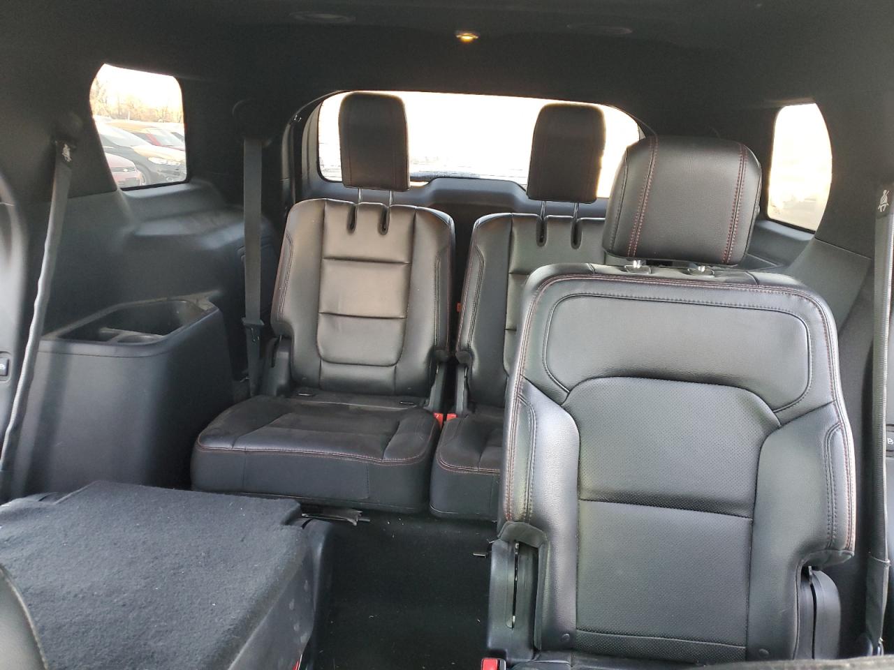 2016 Ford Explorer - Image 10