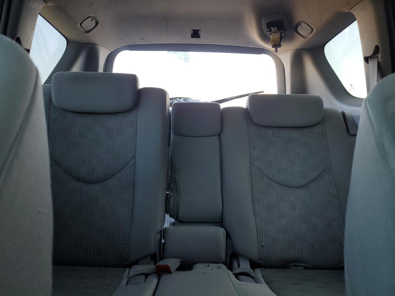 2010 Toyota RAV 4 - Image 10