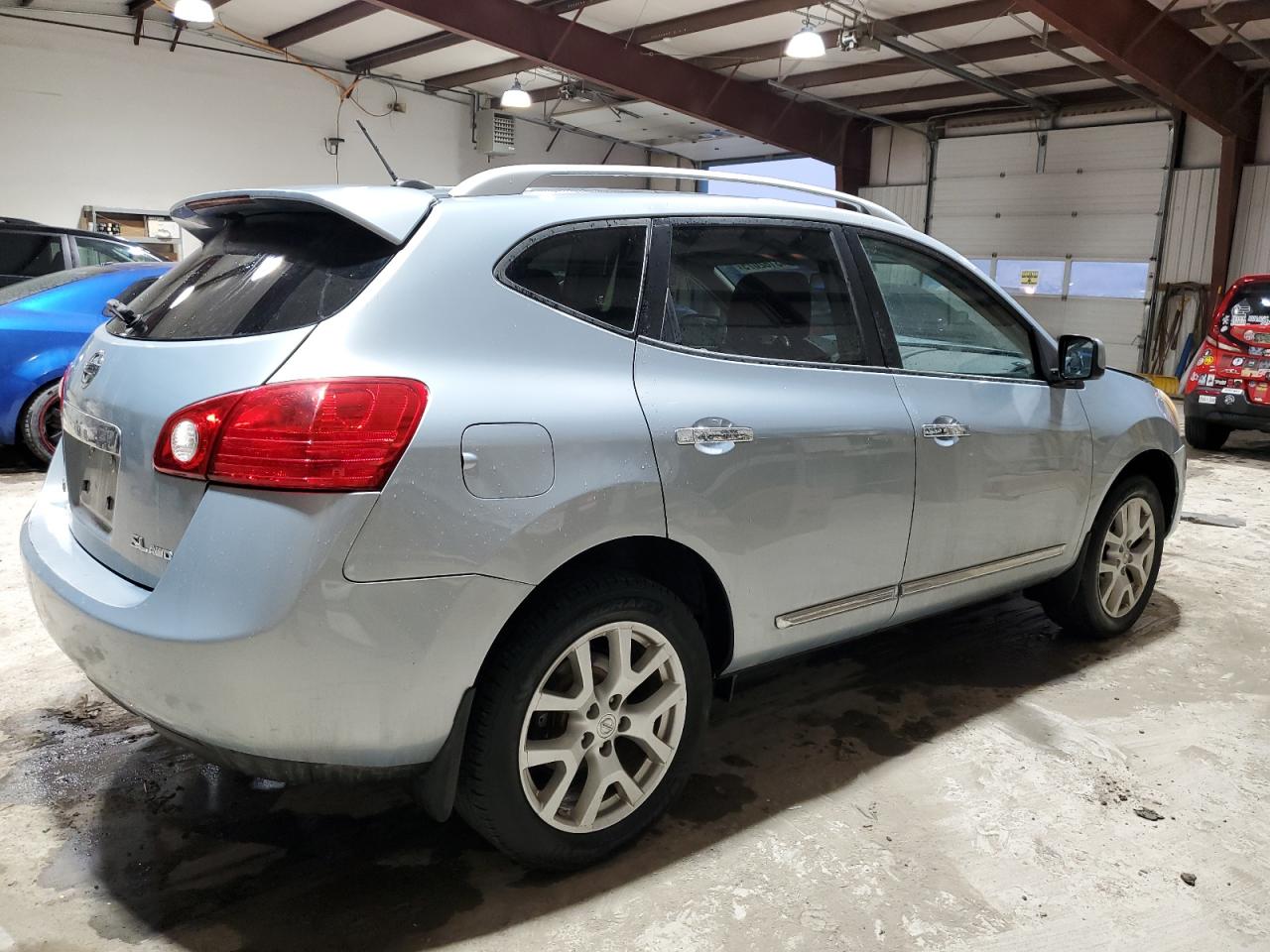 2011 Nissan Rogue - Image 3