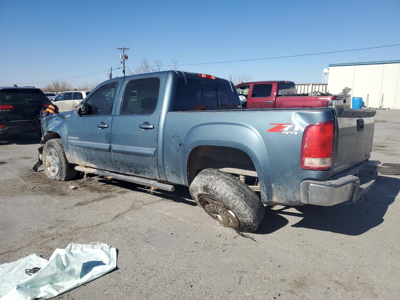 2011 GMC Sierra - Image 2