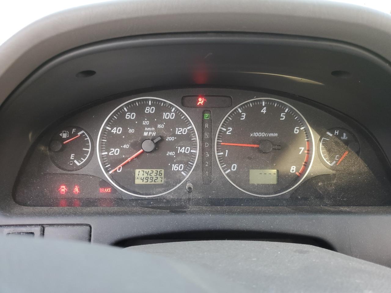 2003 Nissan Maxima - Image 9