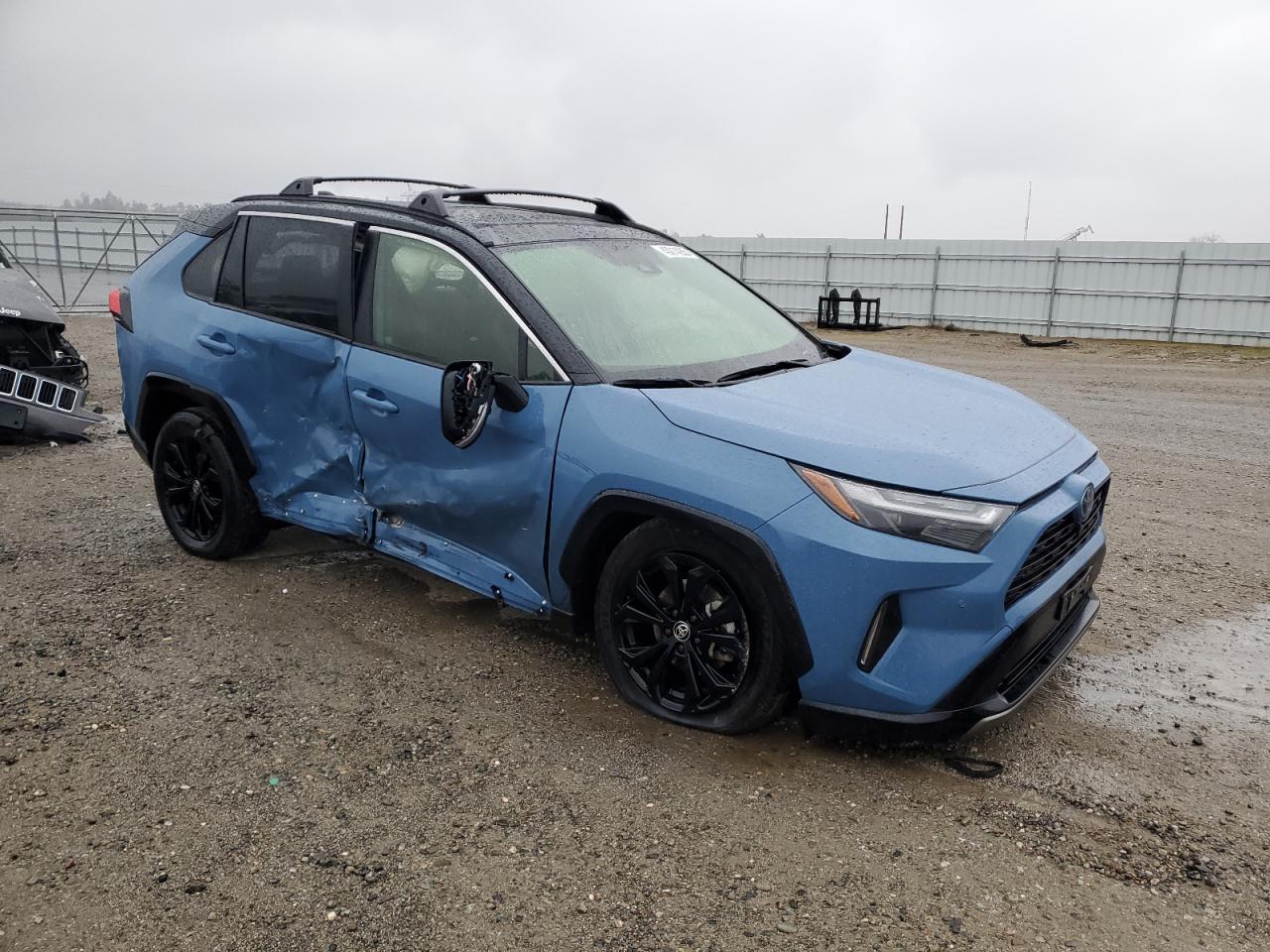 2023 Toyota RAV 4 - Image 4