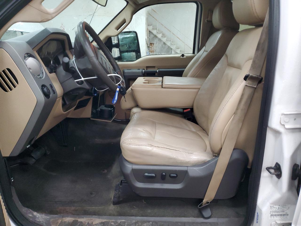 2011 Ford F250 - Image 7
