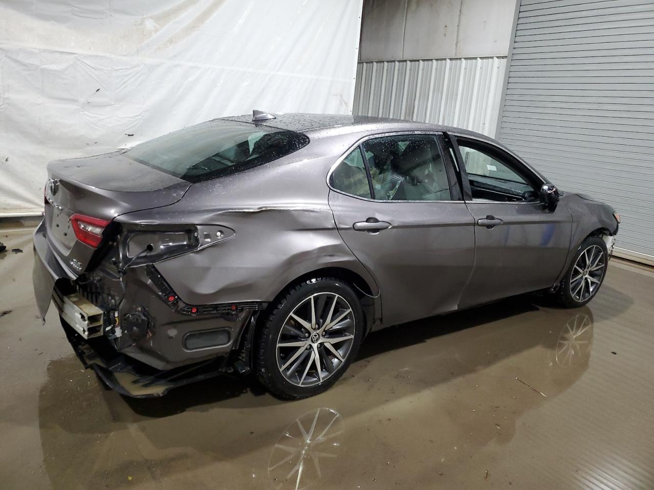 2022 Toyota Camry - Image 3