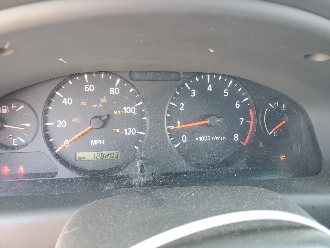 2004 Nissan Sentra - Image 9