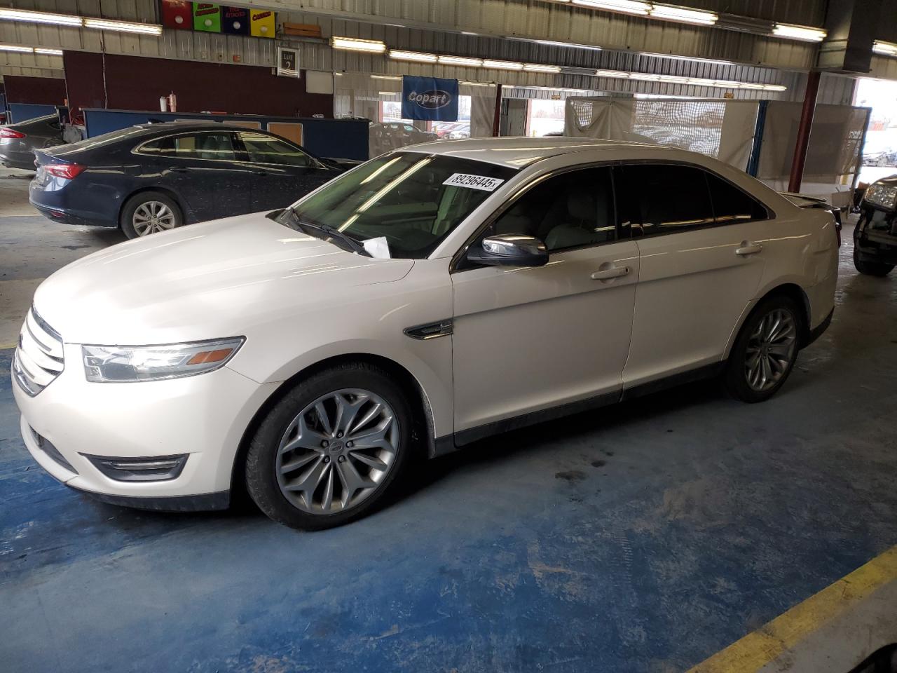 2014 Ford Taurus - Image 1