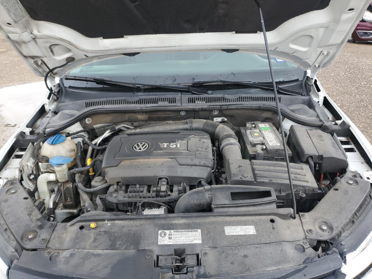 2014 Volkswagen Jetta - Image 11