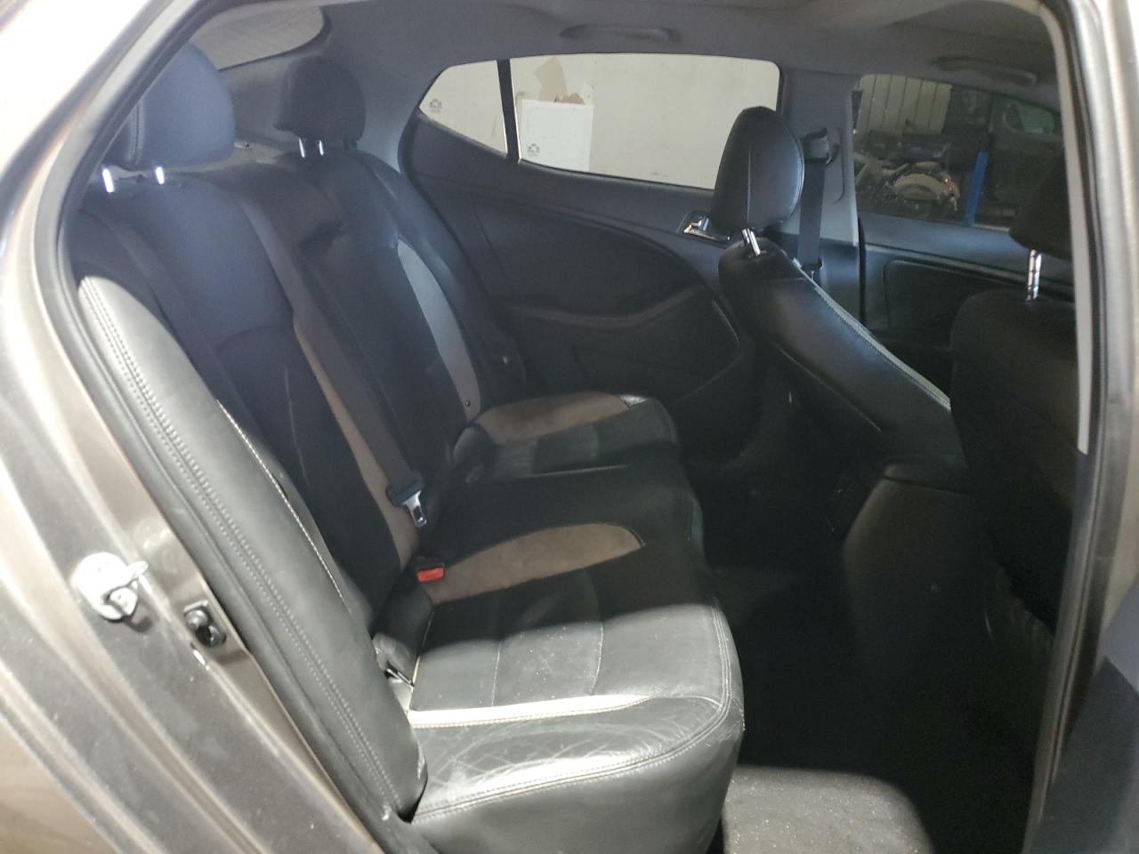 2013 Kia Optima - Image 10