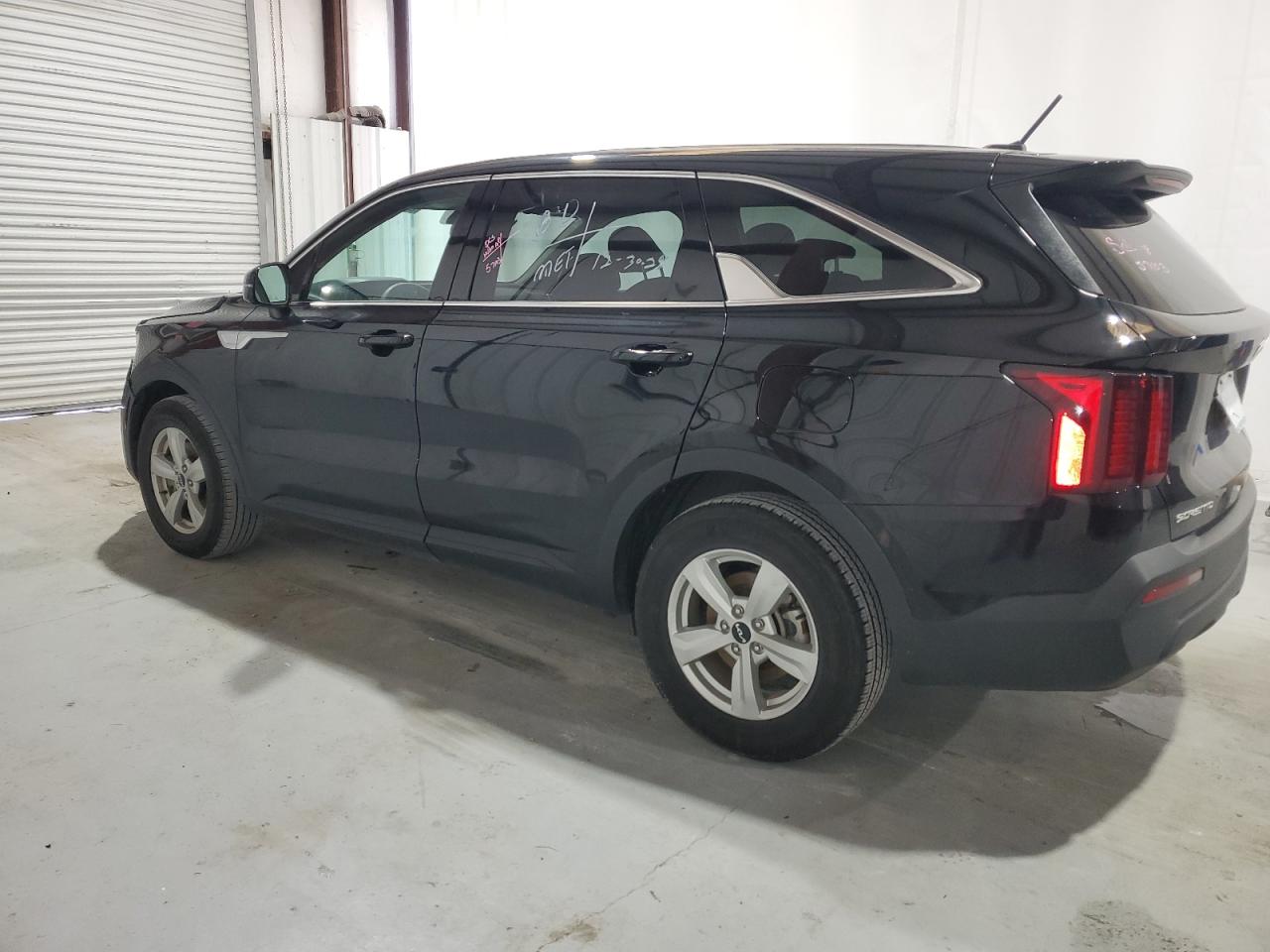 2023 Kia Sorento - Image 2