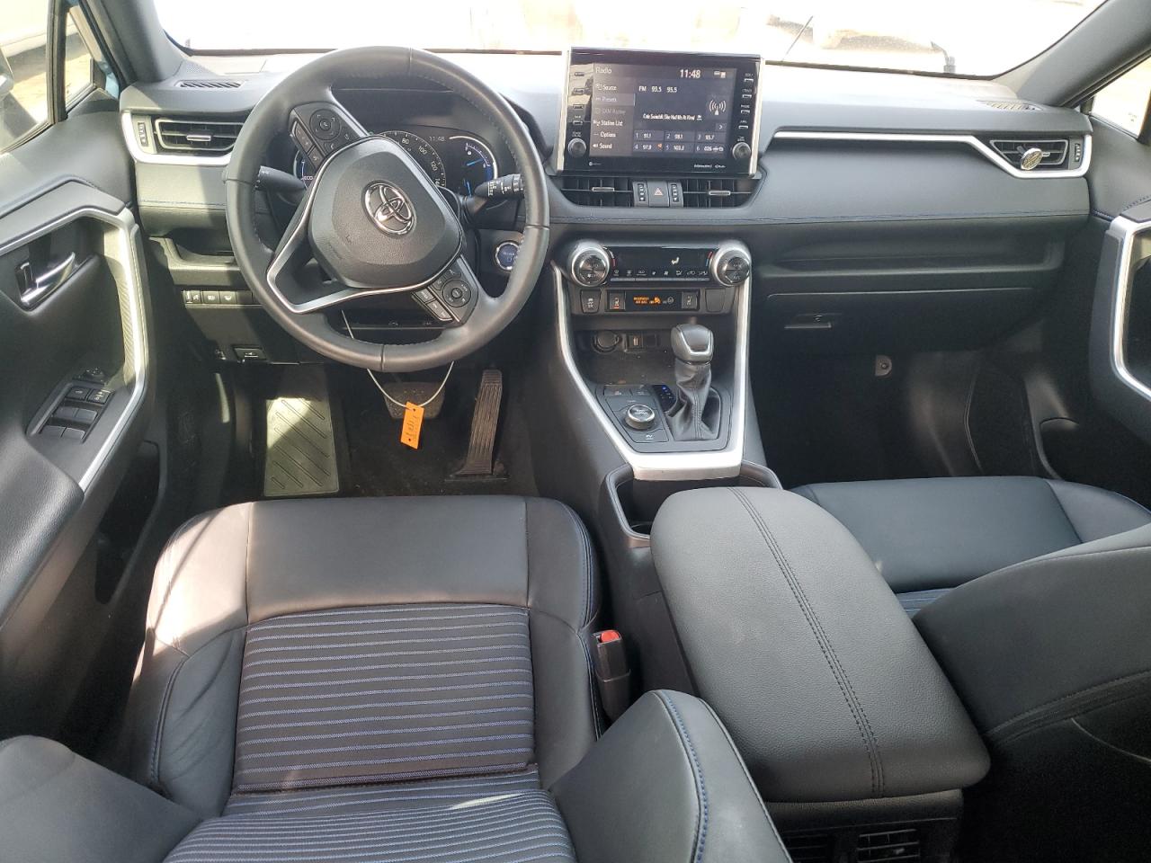 2022 Toyota RAV 4 - Image 8