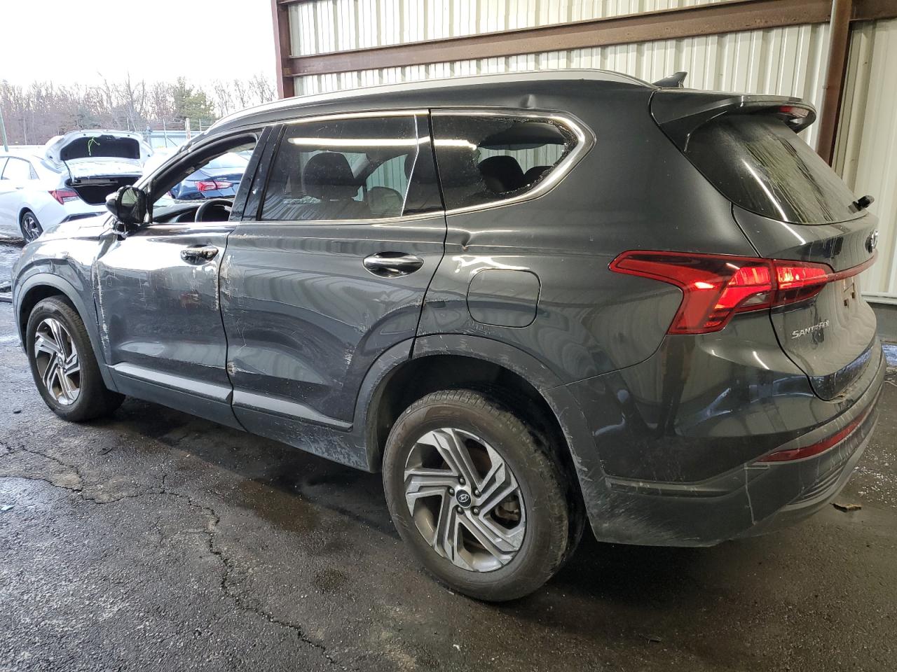 2023 Hyundai Santa Fe - Image 2