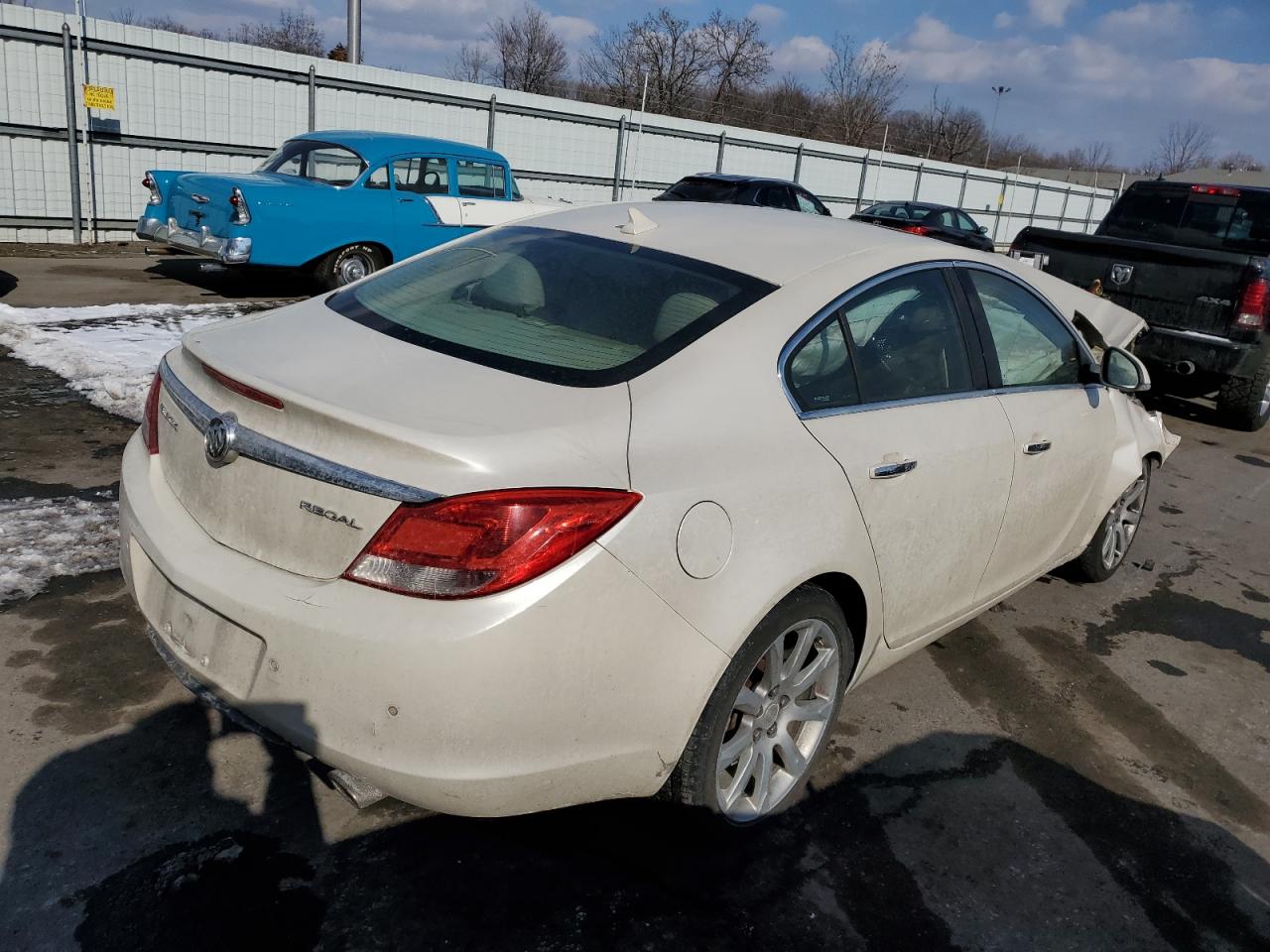 2013 Buick Regal - Image 3