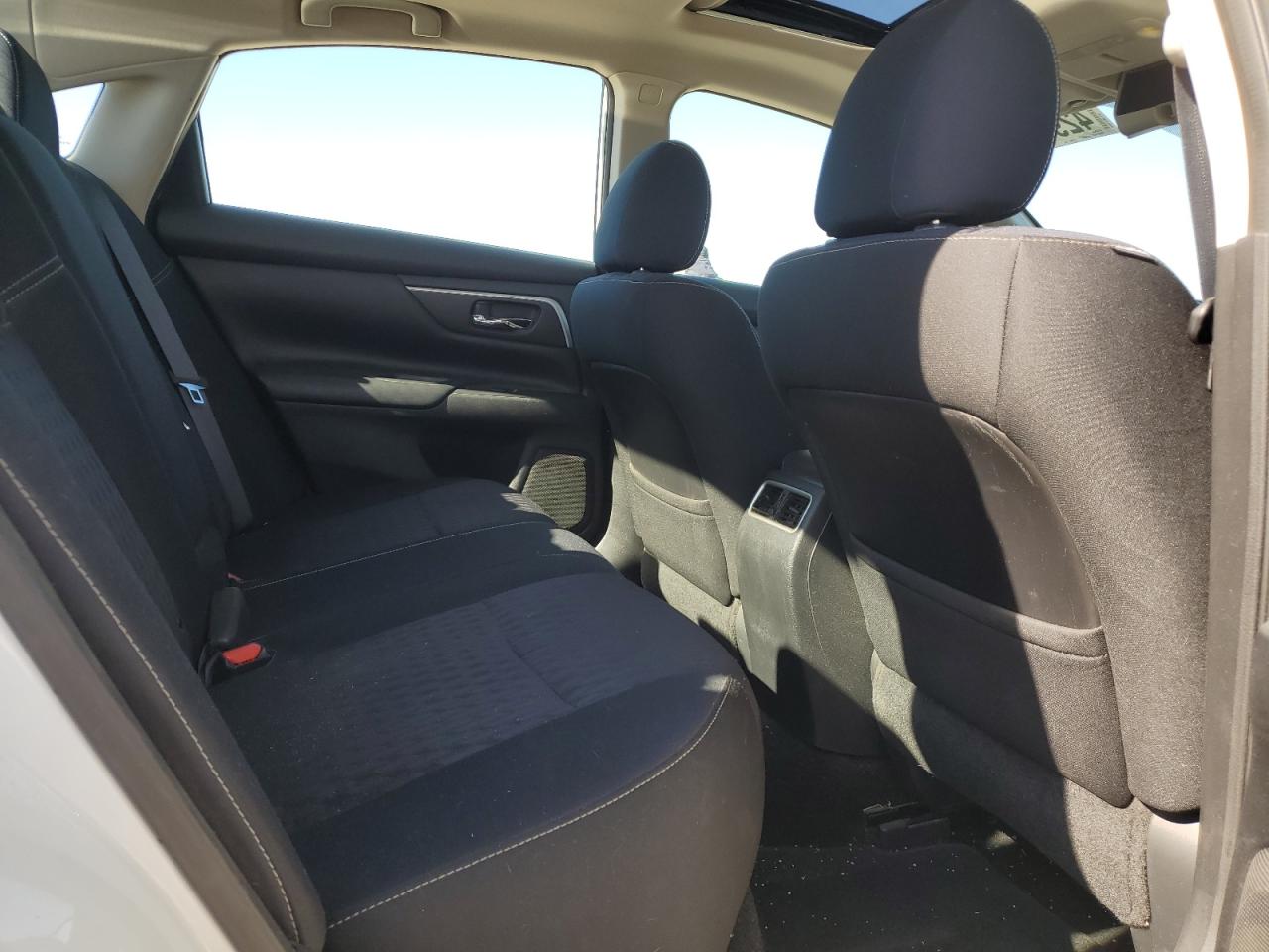 2018 Nissan Altima - Image 10