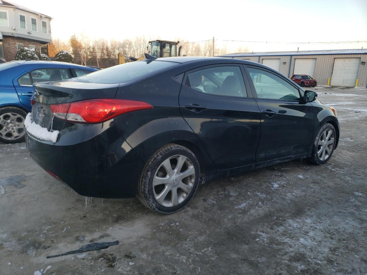 2012 Hyundai Elantra - Image 3