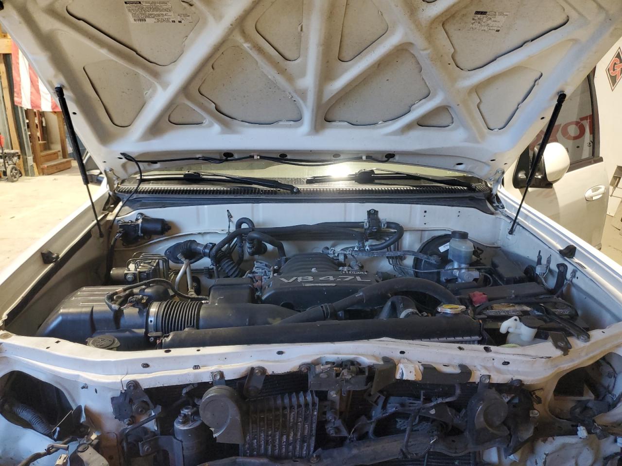 2006 Toyota Sequoia - Image 12