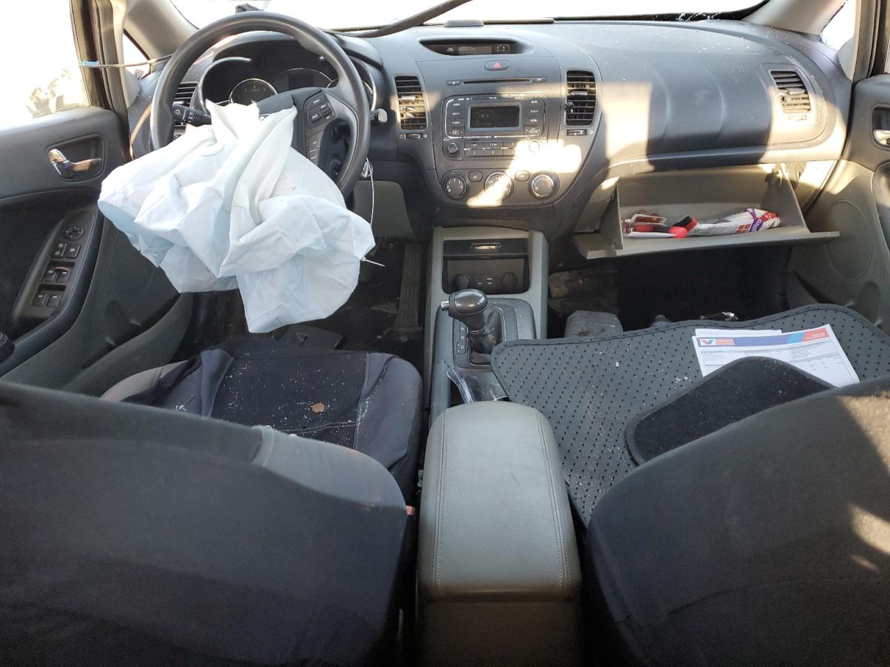 2015 Kia Forte - Image 8