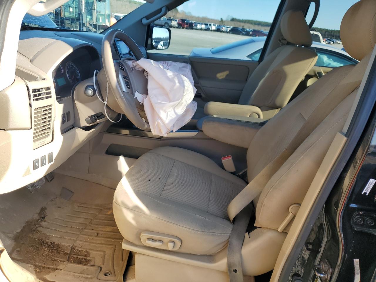 2013 Nissan Titan - Image 7