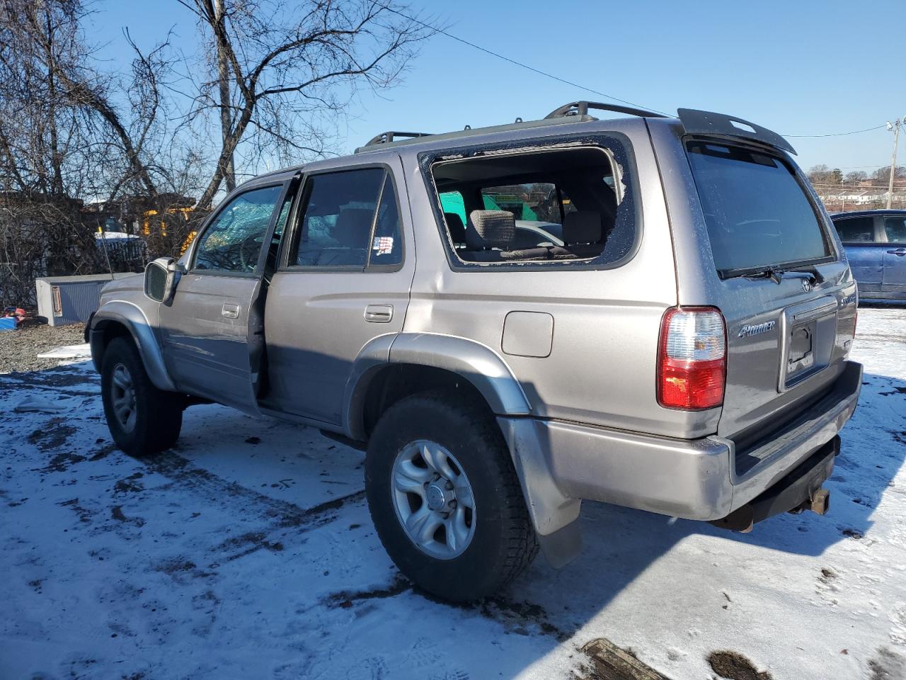 2002 Toyota 4Runner - Image 2