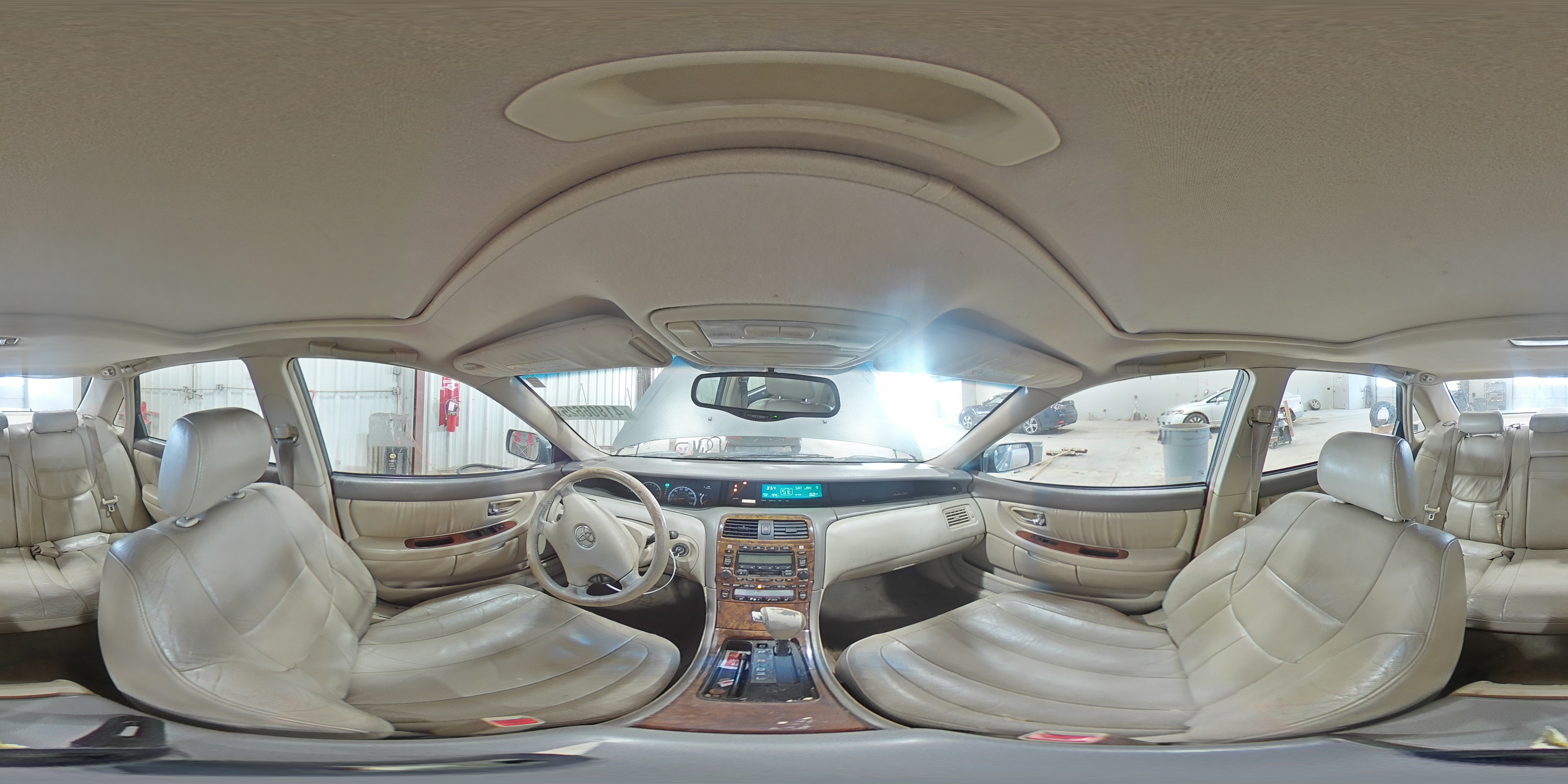 2002 Toyota Avalon - Image 12