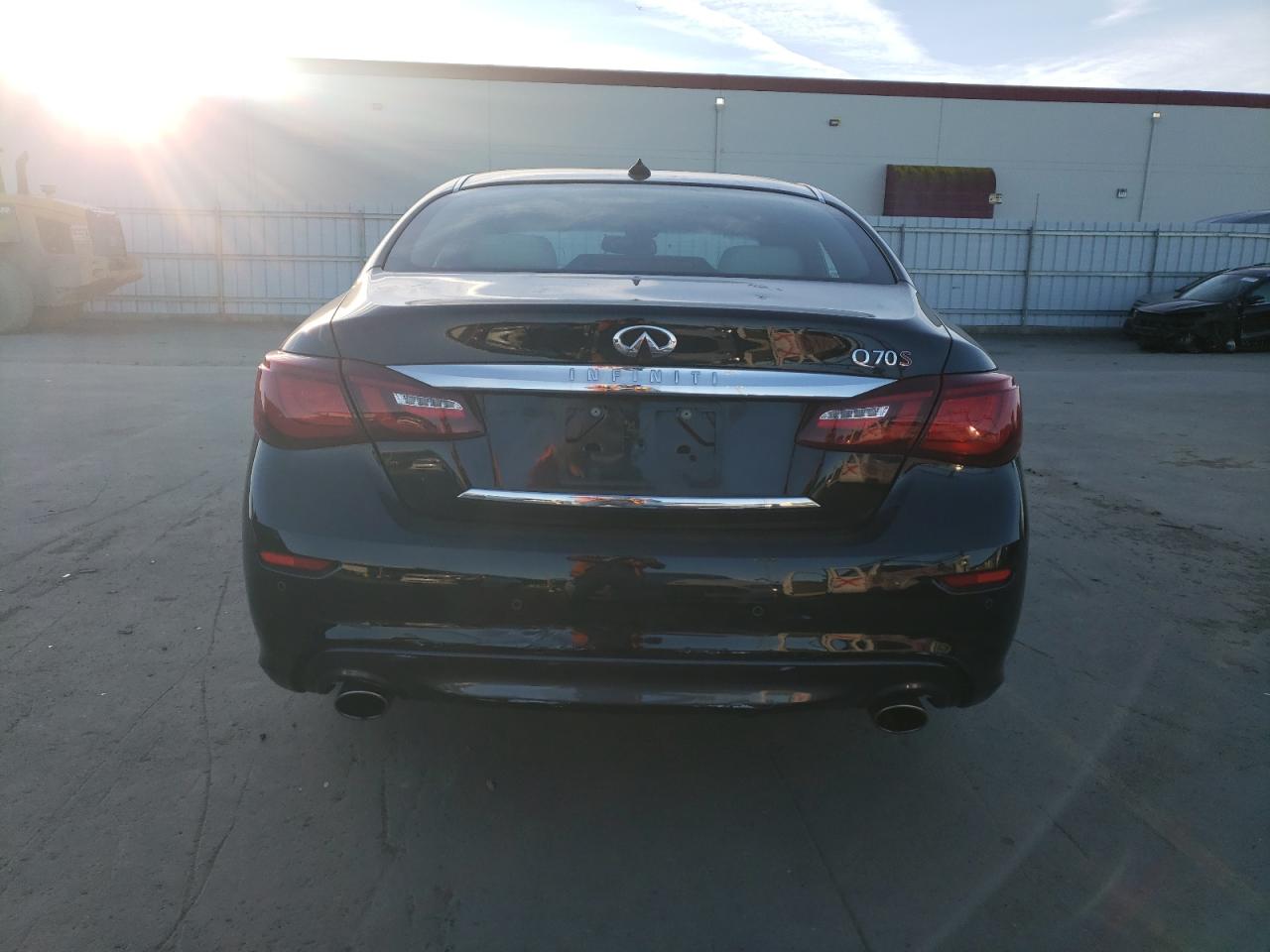 VIN JN1BY1AP5FM542606 2015 INFINITI Q70 no.6