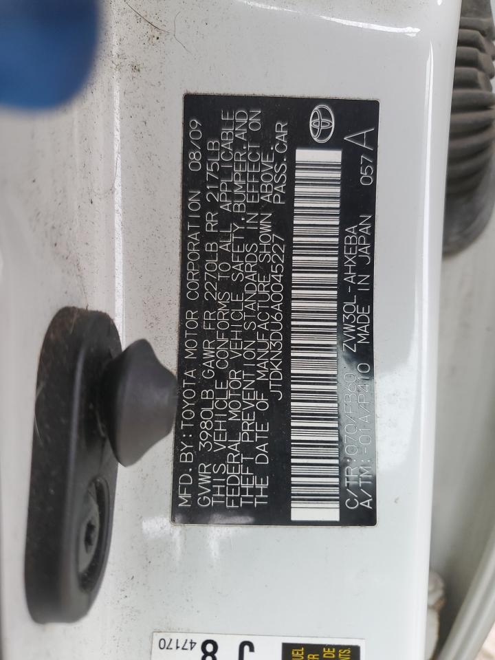 2010 Toyota Prius - Image 12