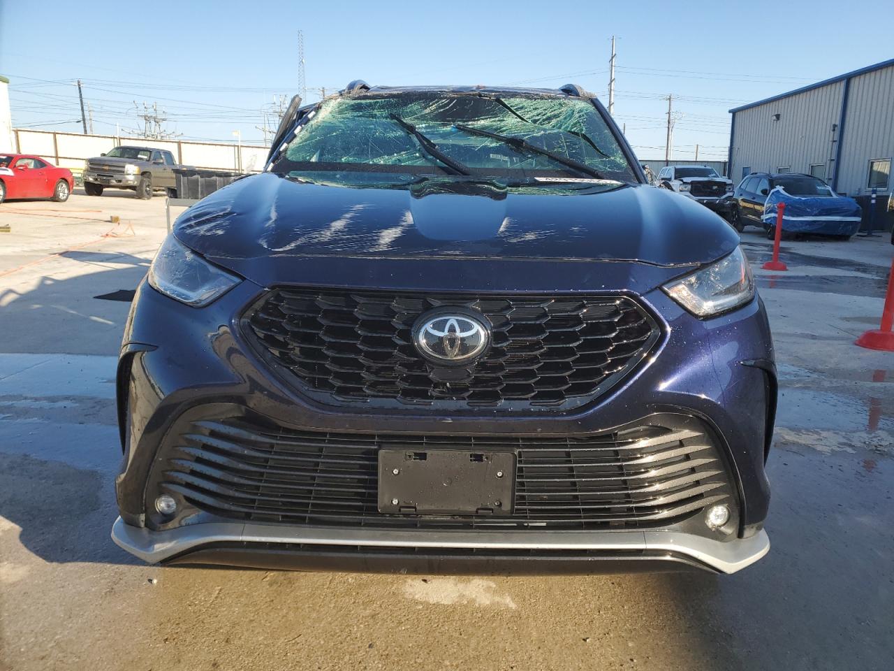 2021 Toyota Highlander - Image 5