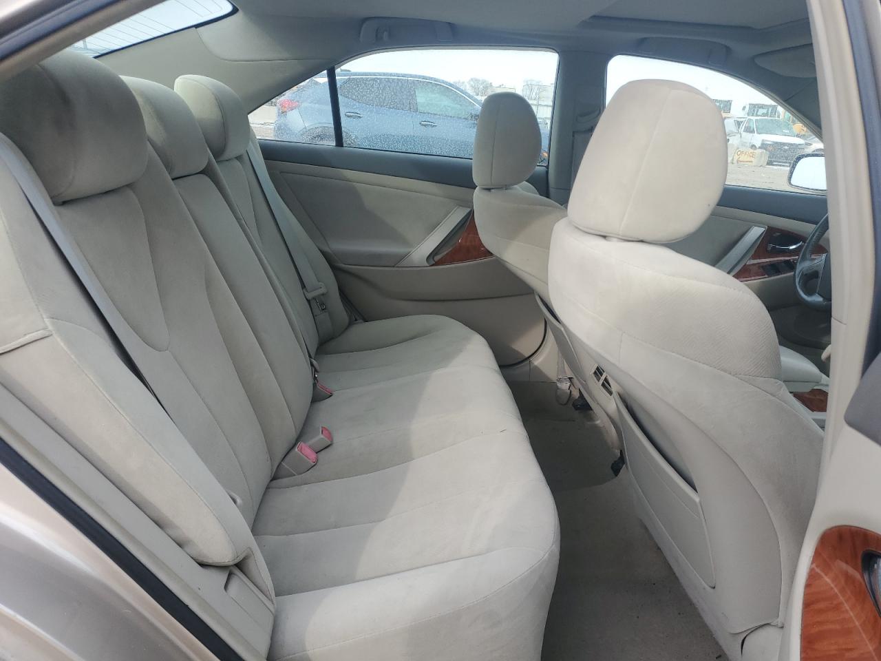 2008 Toyota Camry - Image 10