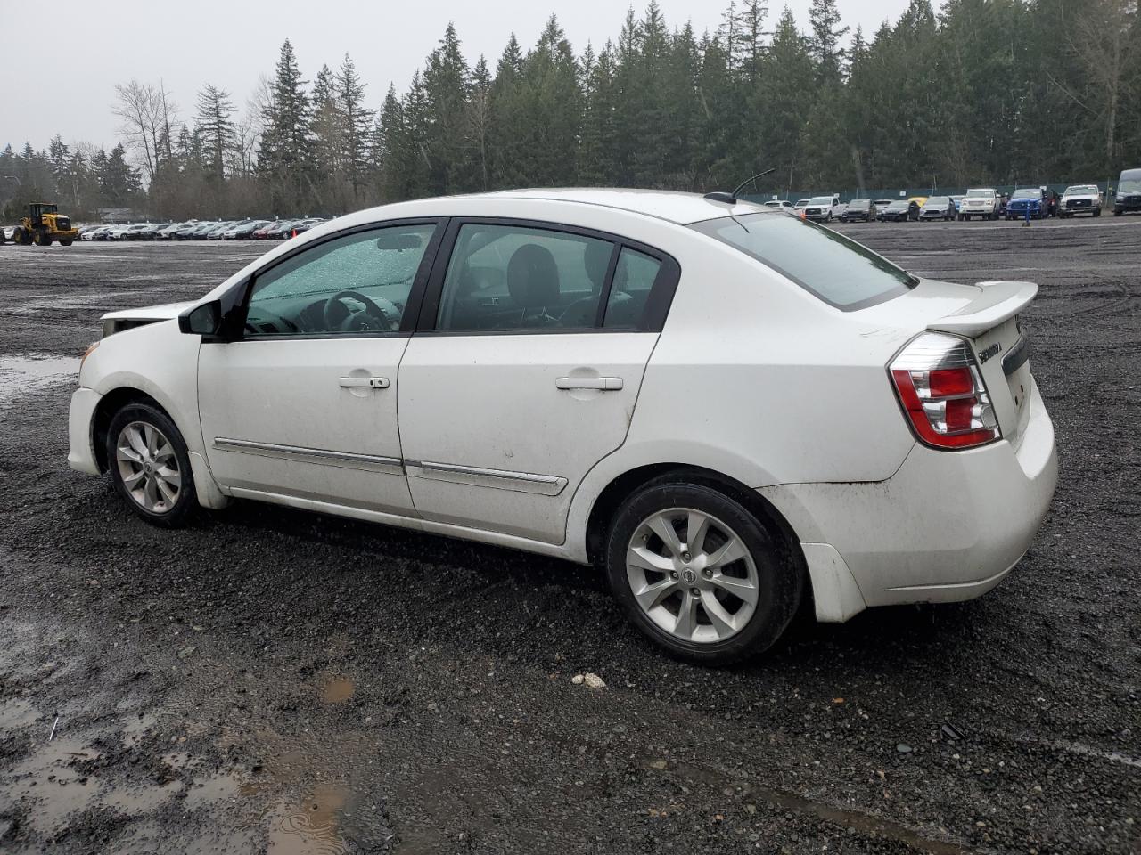 2012 Nissan Sentra - Image 2