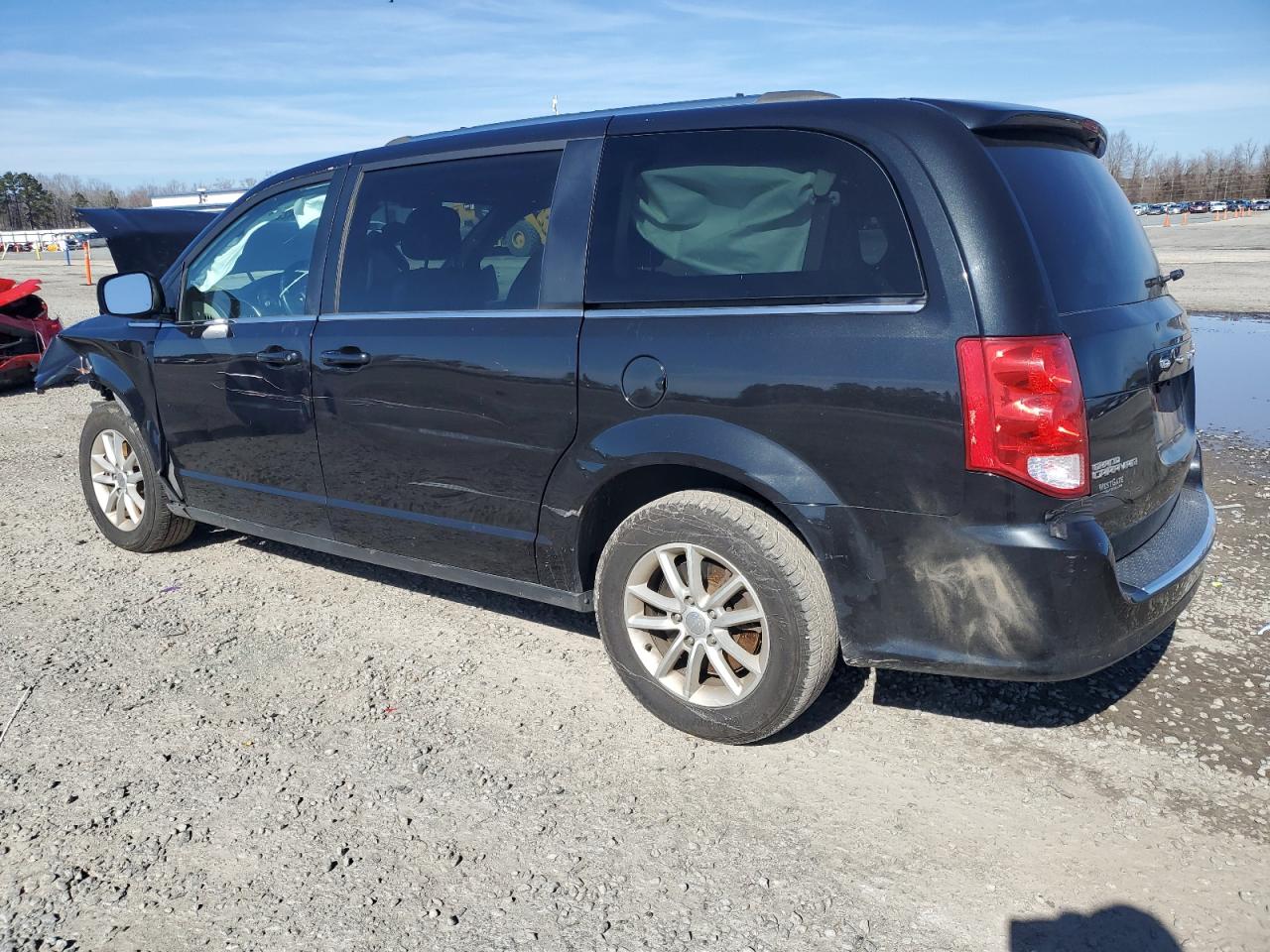2019 Dodge Caravan - Image 2