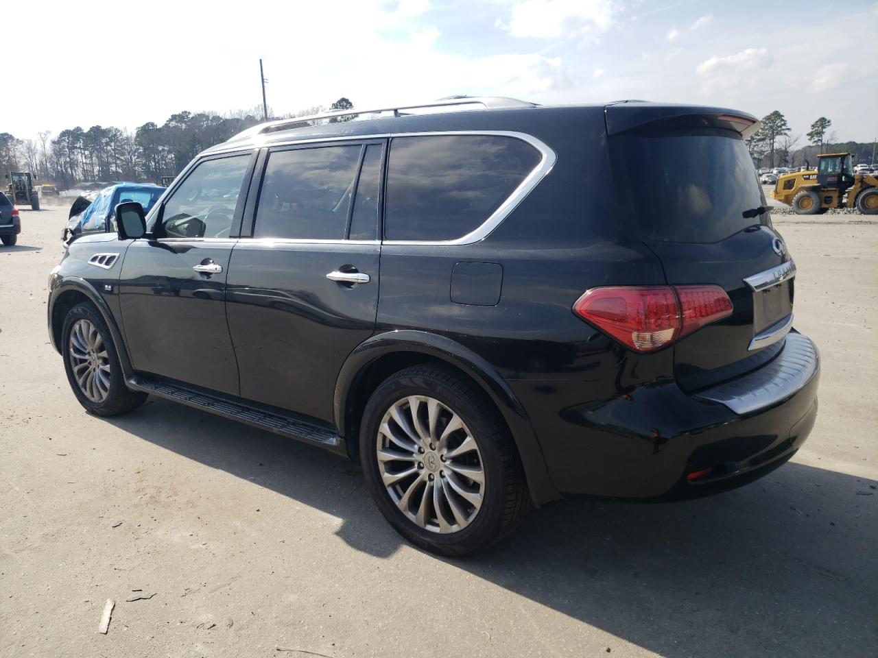 2016 Infiniti QX80 - Image 2