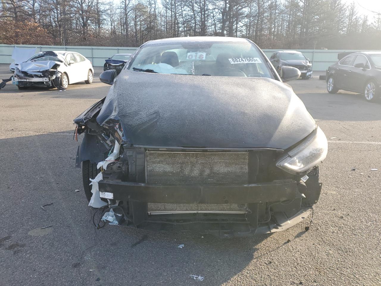 2018 Hyundai Elantra - Image 5