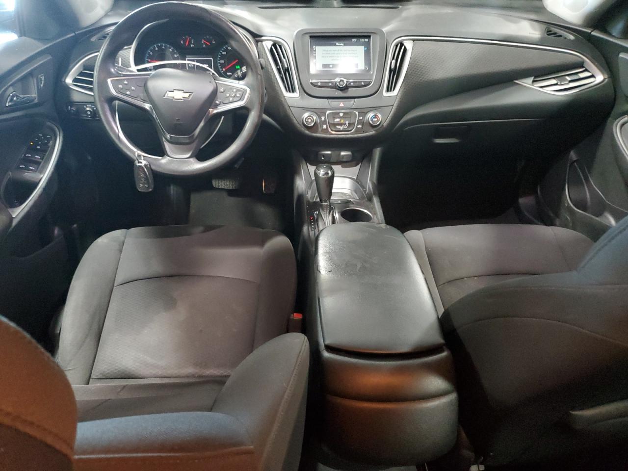 2018 Chevrolet Malibu - Image 8