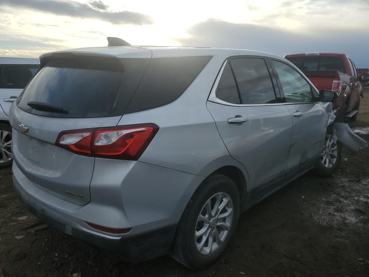 2019 Chevrolet Equinox - Image 3
