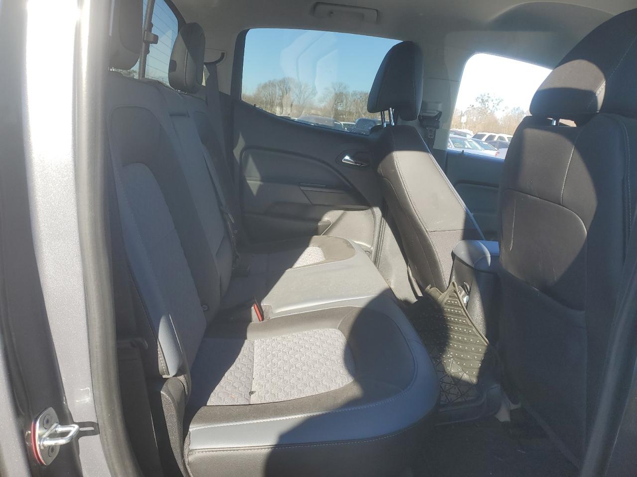 2022 Chevrolet Colorado - Image 10