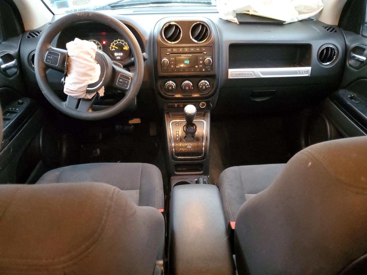 2016 Jeep Compass - Image 8