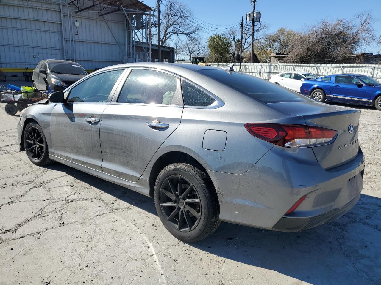 2019 Hyundai Sonata - Image 2