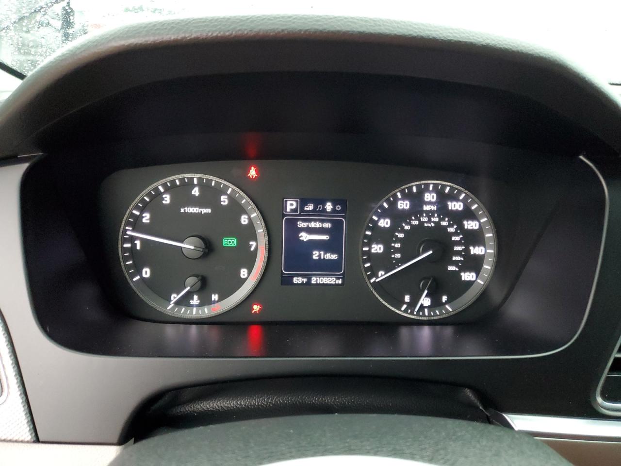 2017 Hyundai Sonata - Image 9