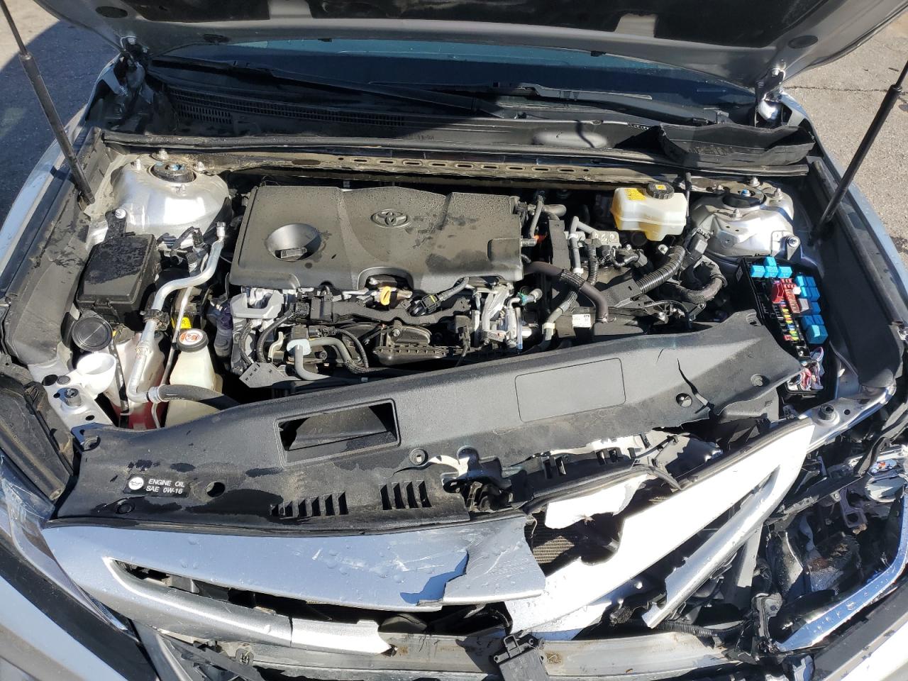 2018 Toyota Camry - Image 11