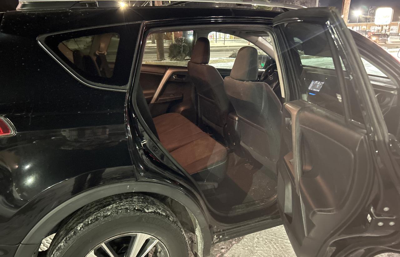 2016 Toyota RAV 4 - Image 6