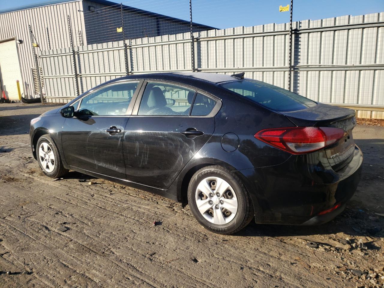 2018 Kia Forte - Image 2