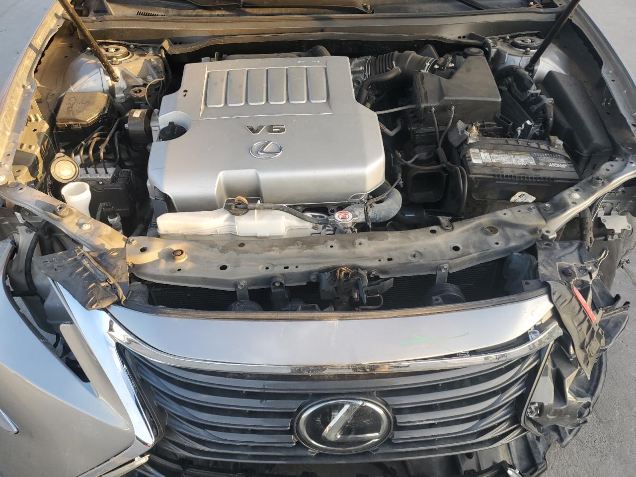 2018 Lexus ES - Image 11
