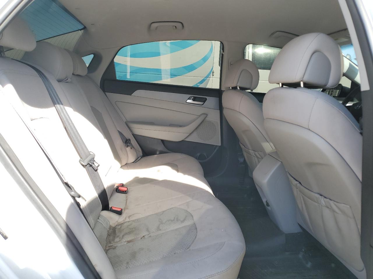 2015 Hyundai Sonata - Image 10