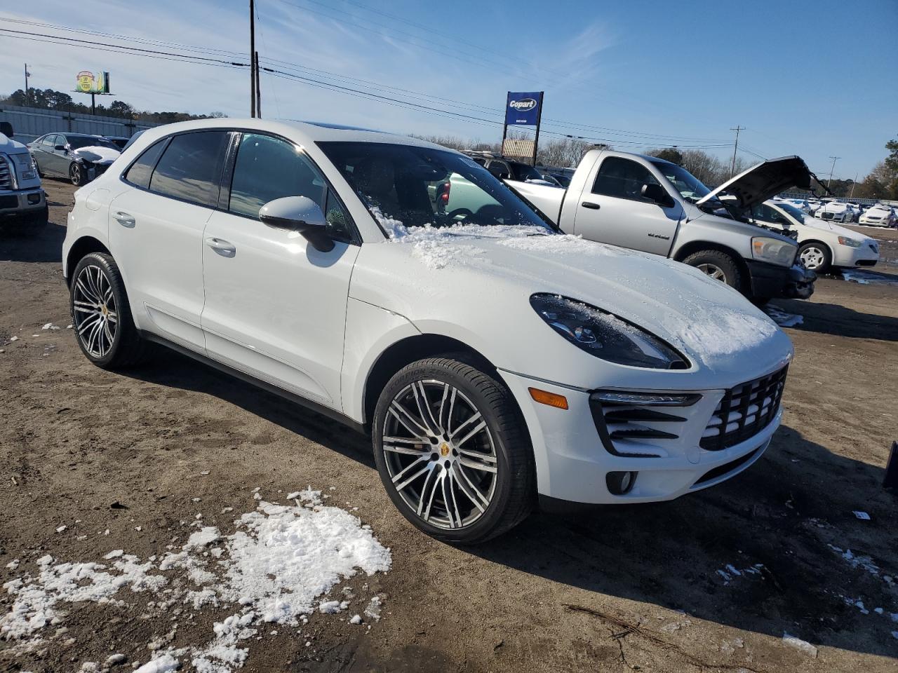 2018 Porsche Macan - Image 4