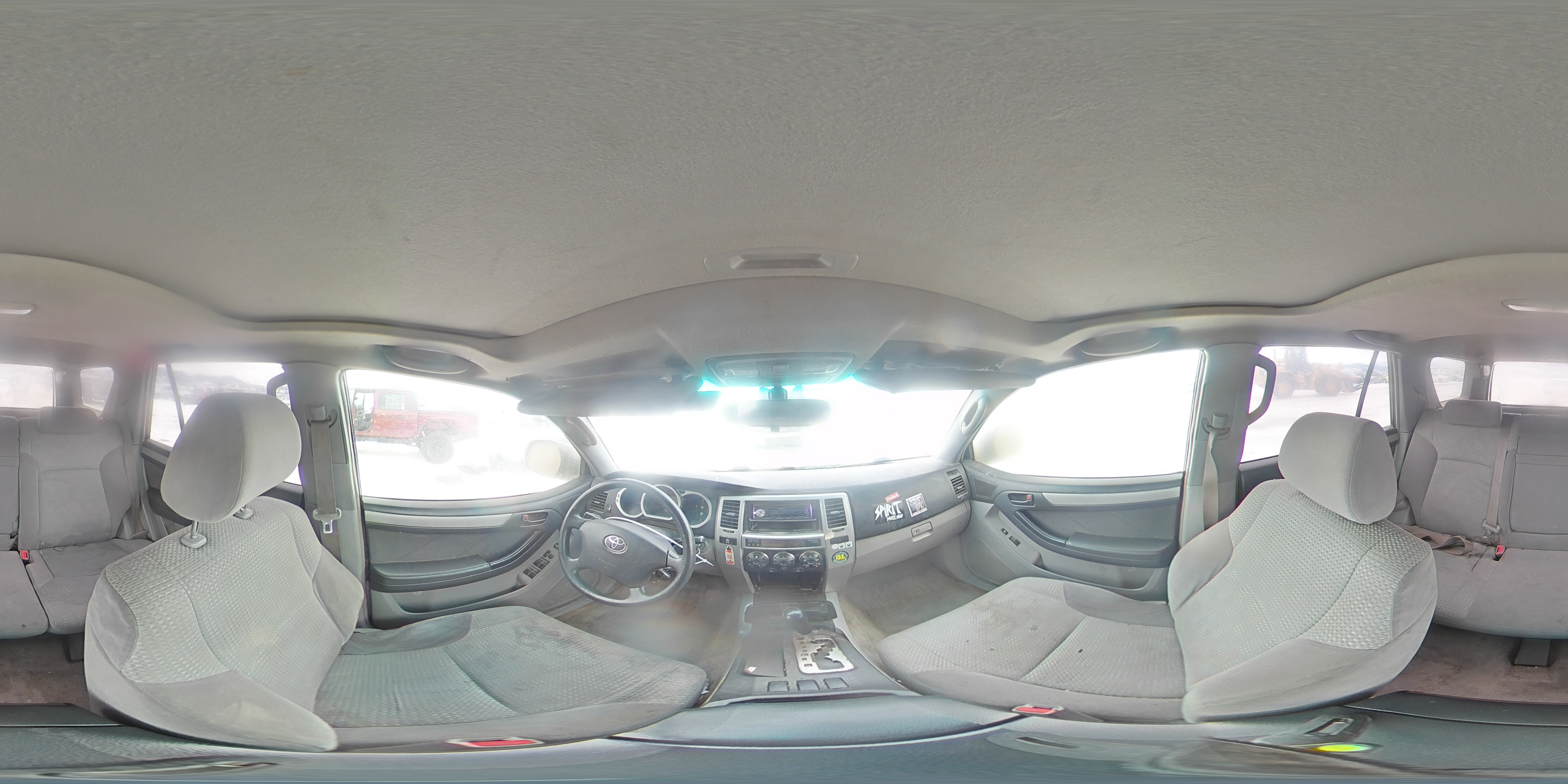 2005 Toyota 4Runner - Image 13