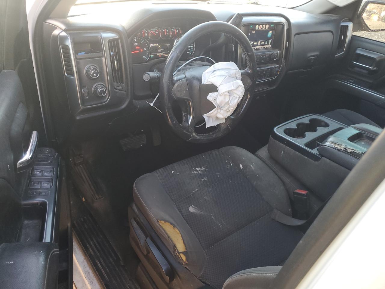2016 Chevrolet Silverado - Image 8