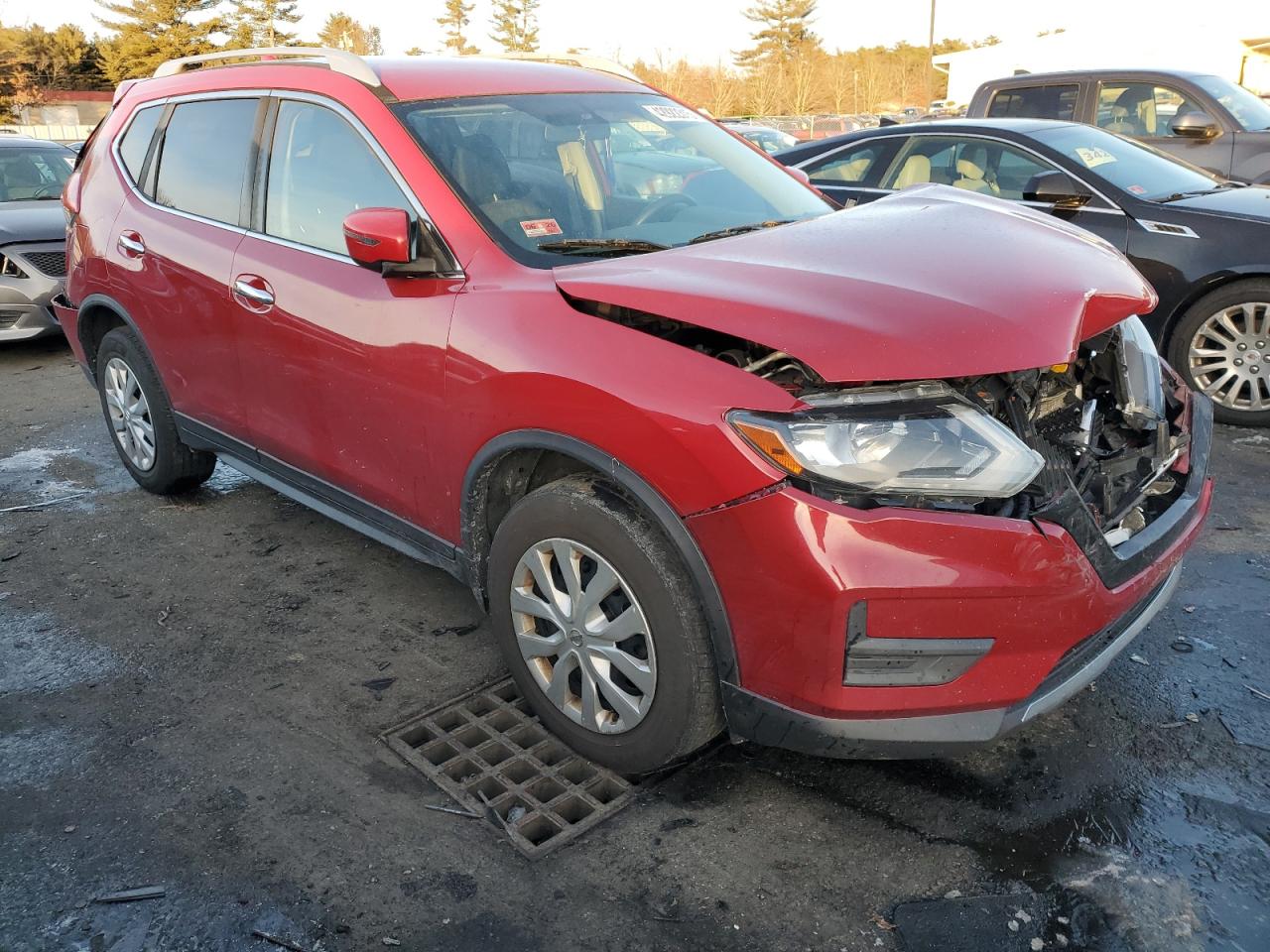 2017 Nissan Rogue - Image 4